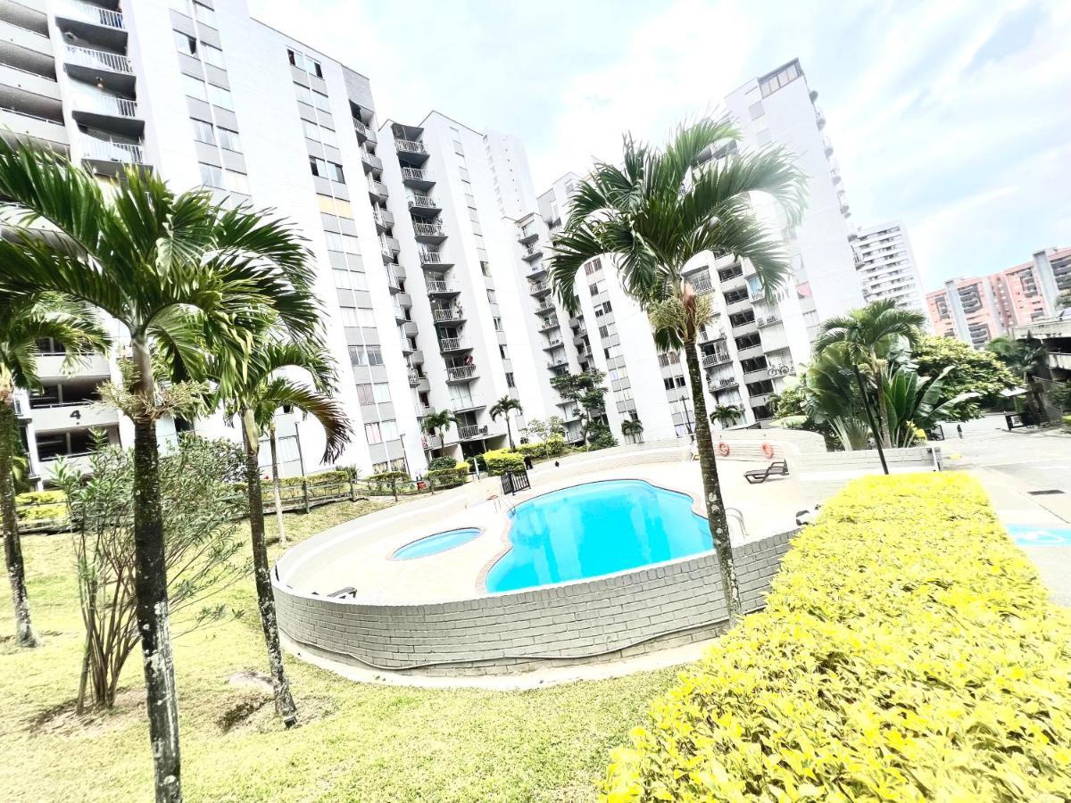 Parque Lleras Poblado Palmas Medellin